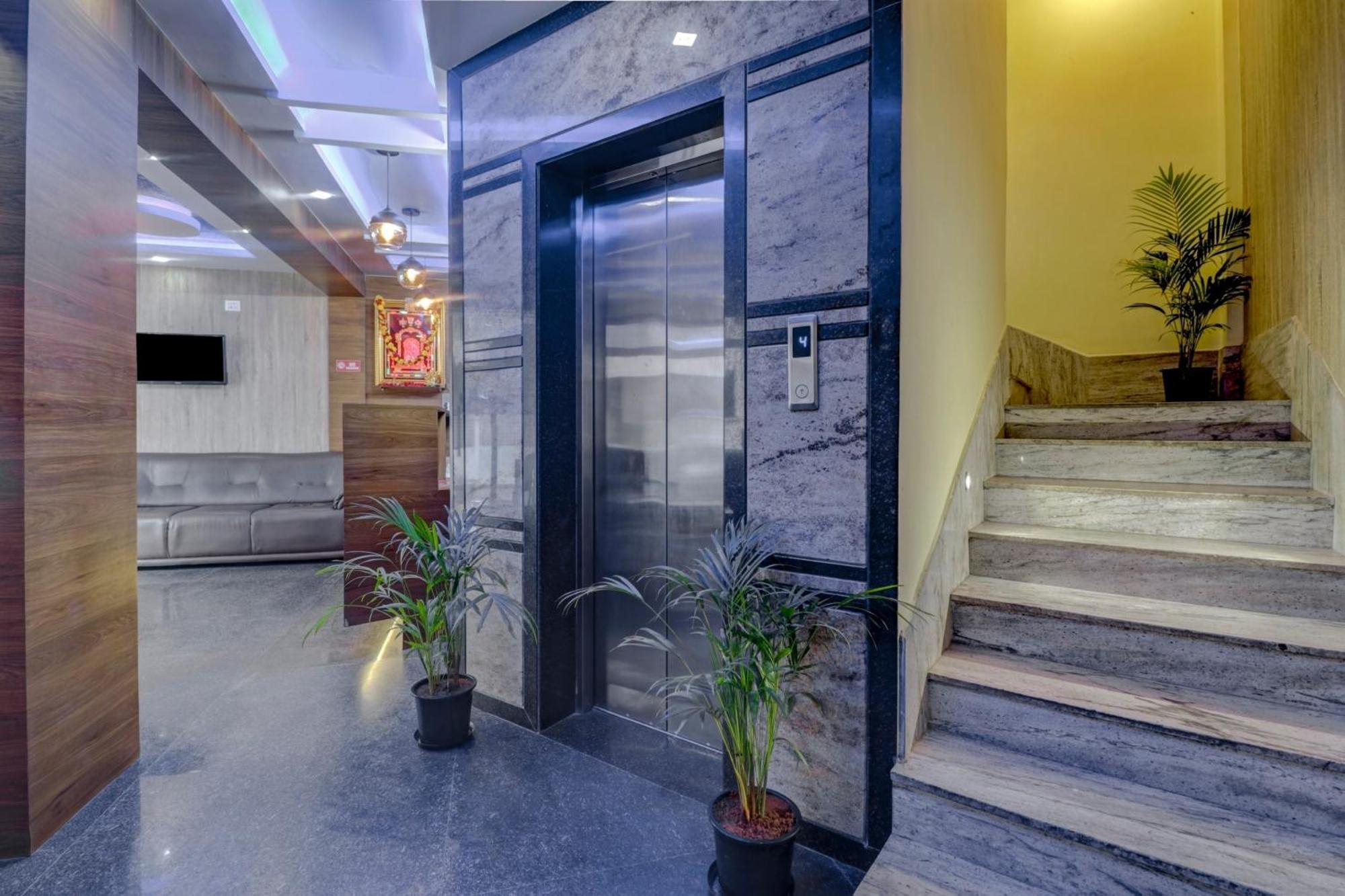 Collection O Karthika Residency Hotel Bangalore Ngoại thất bức ảnh